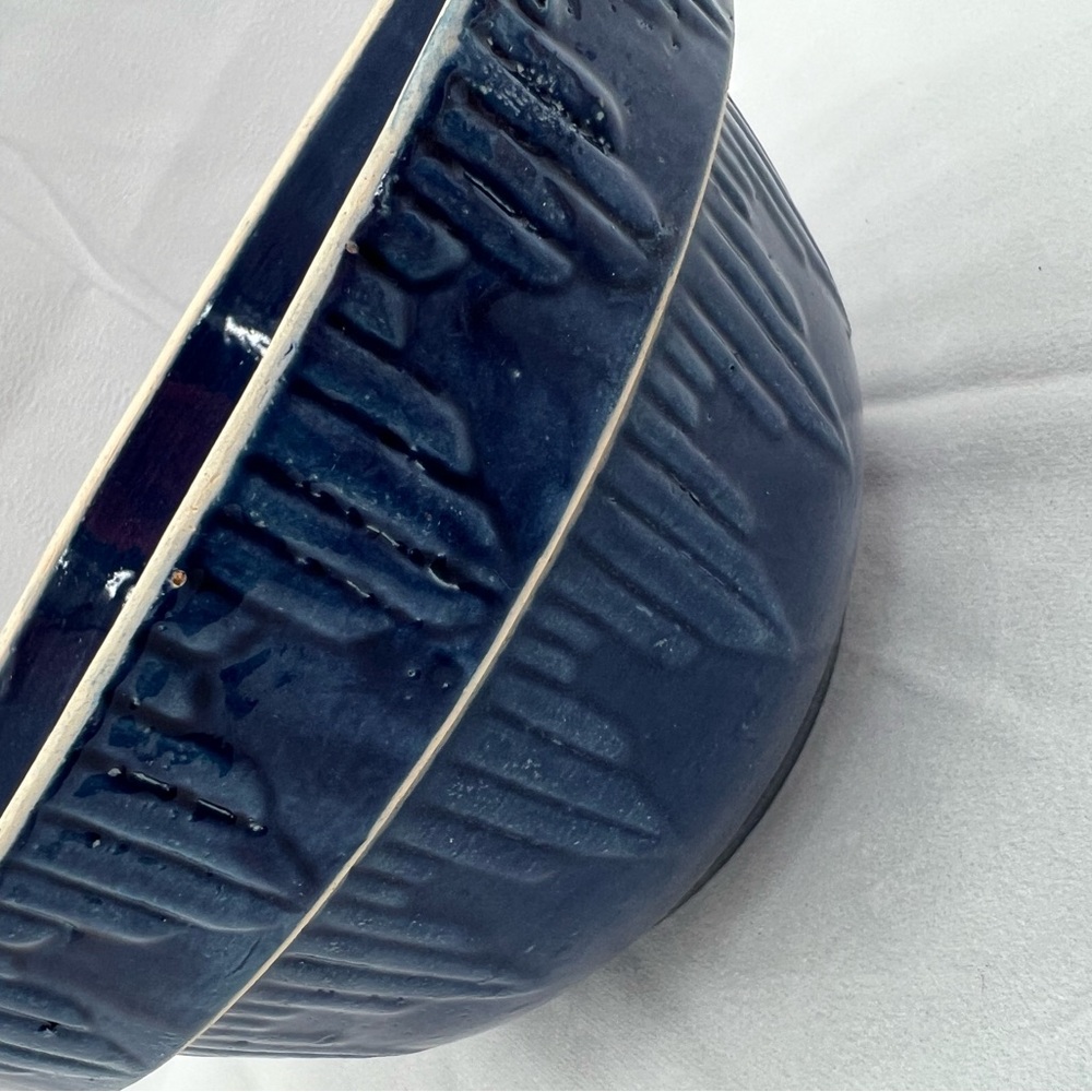Vintage Ceramic Serving/ Mixing Bowl